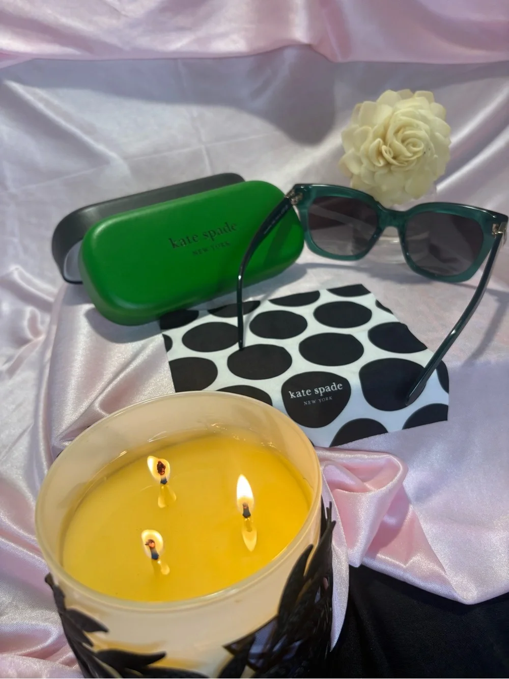 kate spade Green Transparent Cat-Eye Sunglasses with Dark Lenses